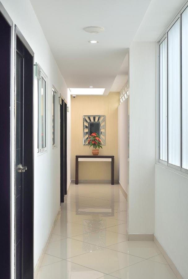 La Pera Hotel บูการามังกา ภายนอก รูปภาพ