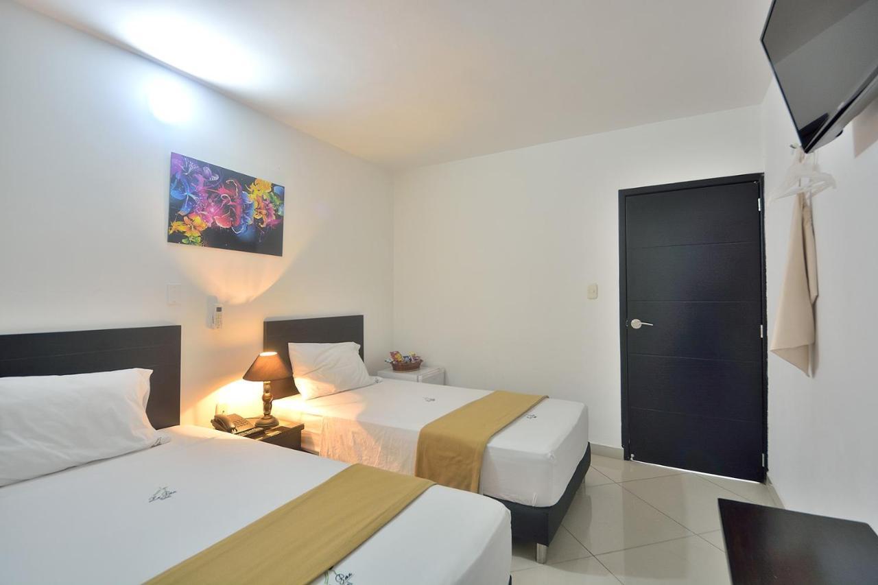 La Pera Hotel บูการามังกา ภายนอก รูปภาพ